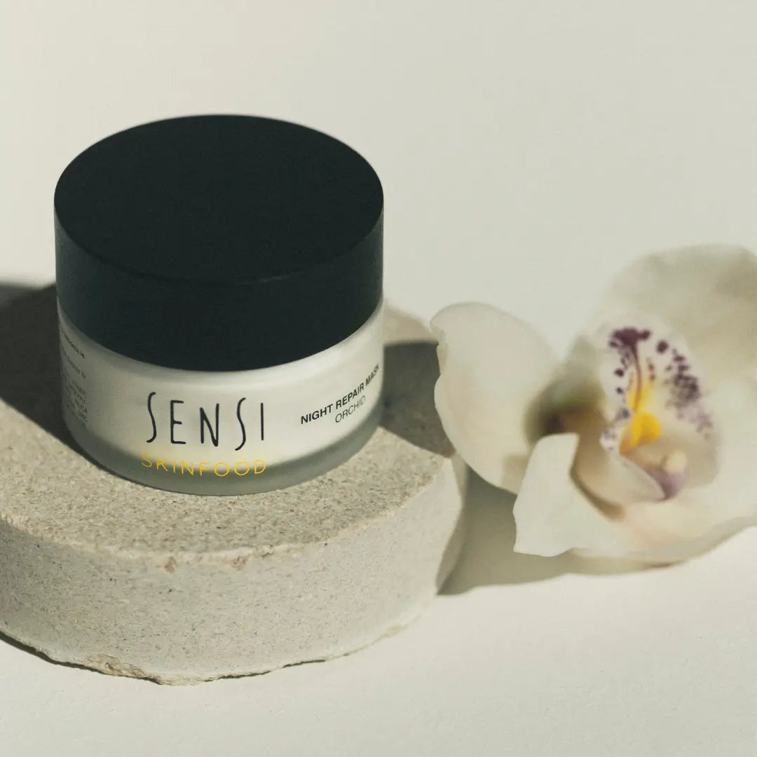 Sai-qual-è-la-differenza-tra-scrub-peeling-e-maschera Sensi Skinfood